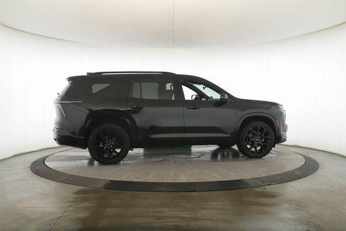 Black 2025 Chevrolet Traverse RS