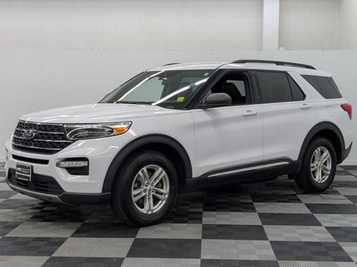 Oxford White 2020 Ford Explorer XLT