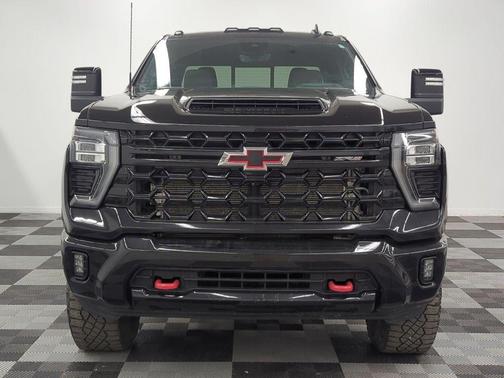 Black 2024 Chevrolet Silverado 2500 ZR2