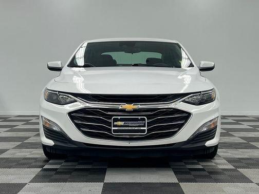 White 2024 Chevrolet Malibu LT