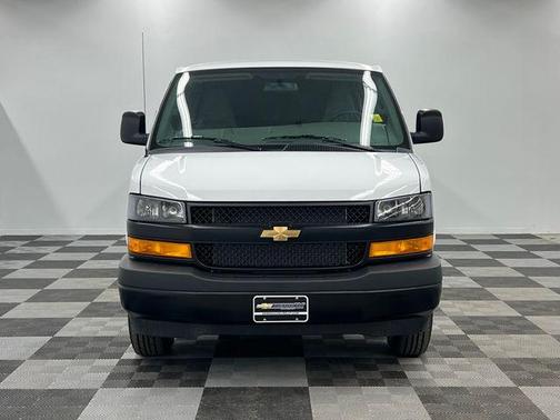 Summit White 2026 Chevrolet Express 2500 Work Van
