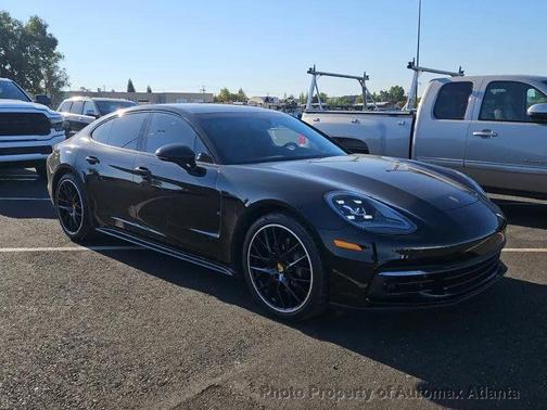 2018 Porsche Panamera 4S