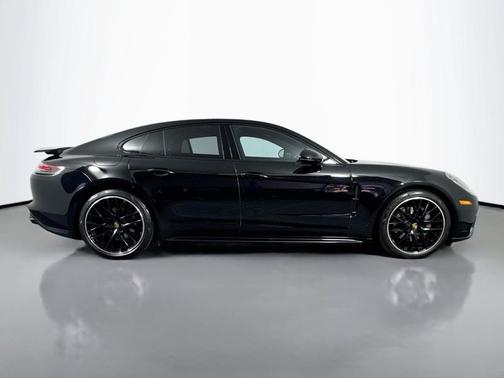 2018 Porsche Panamera 4S