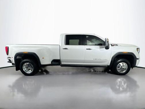 2024 GMC Sierra 3500 Denali