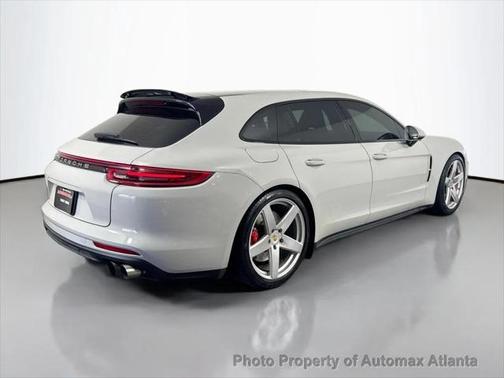 2018 Porsche Panamera Sport Turismo Turbo