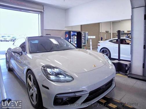 2018 Porsche Panamera Sport Turismo Turbo