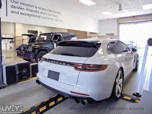 2018 Porsche Panamera Sport Turismo Turbo