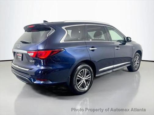 2017 INFINITI QX60 Base
