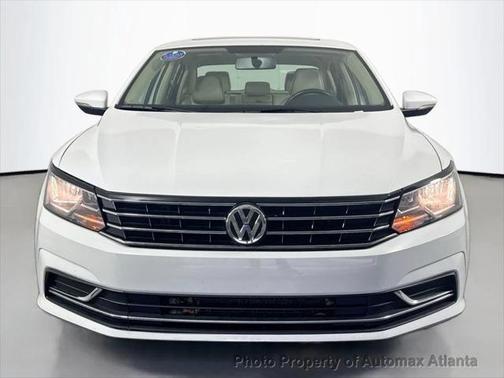 2017 Volkswagen Passat 1.8T SE