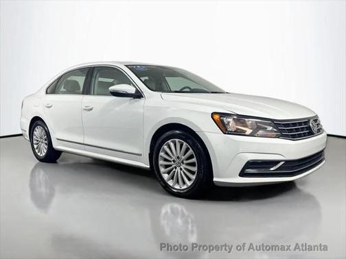 2017 Volkswagen Passat 1.8T SE