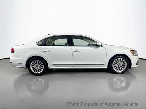 2017 Volkswagen Passat 1.8T SE