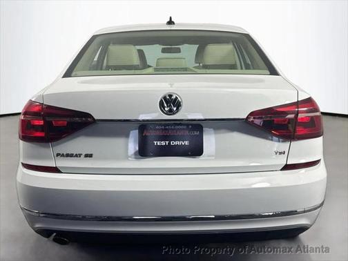 2017 Volkswagen Passat 1.8T SE