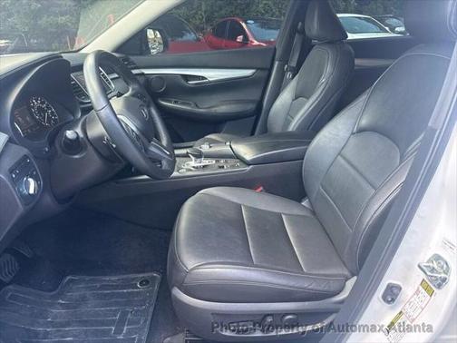 2021 INFINITI QX50 LUXE