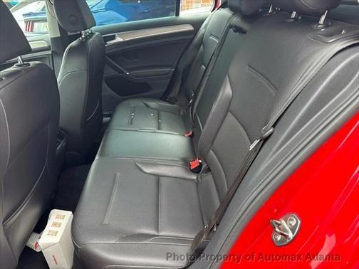 2016 Volkswagen Golf TSI SE 4-Door
