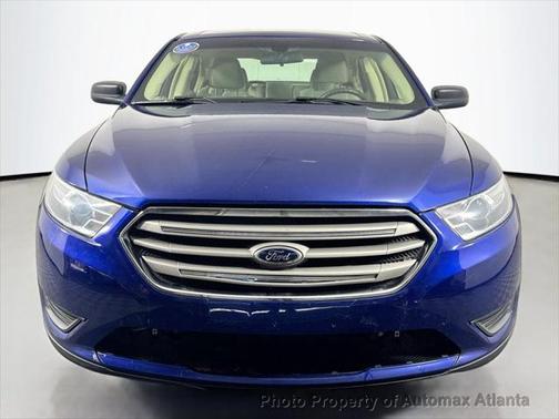 2013 Ford Taurus SE