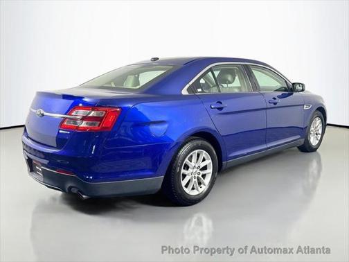 2013 Ford Taurus SE