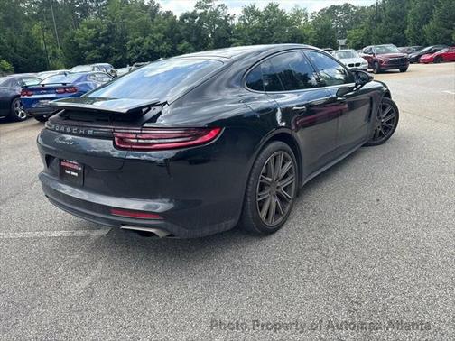 2020 Porsche Panamera BASE