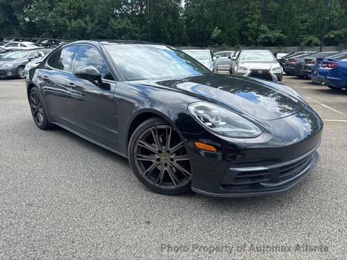 2020 Porsche Panamera BASE