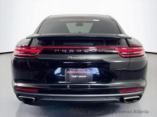 2020 Porsche Panamera BASE