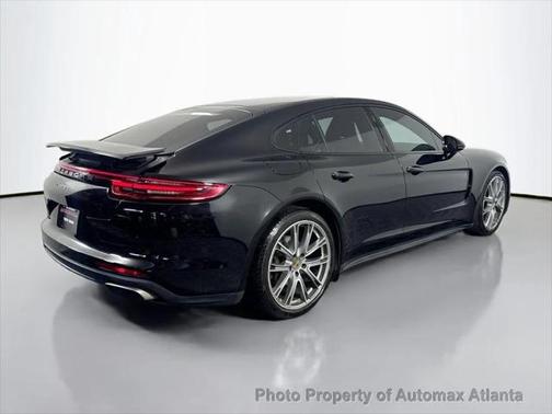 2020 Porsche Panamera BASE