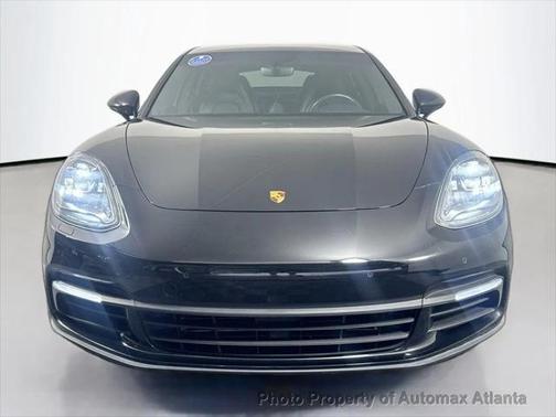 2020 Porsche Panamera BASE