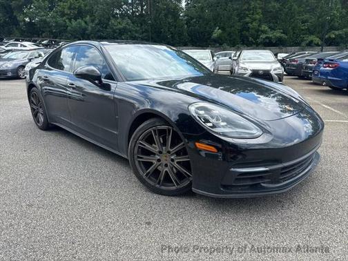 2020 Porsche Panamera BASE