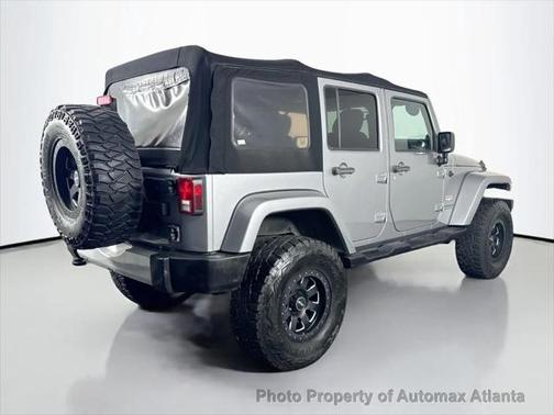 2013 Jeep Wrangler Unlimited Sahara