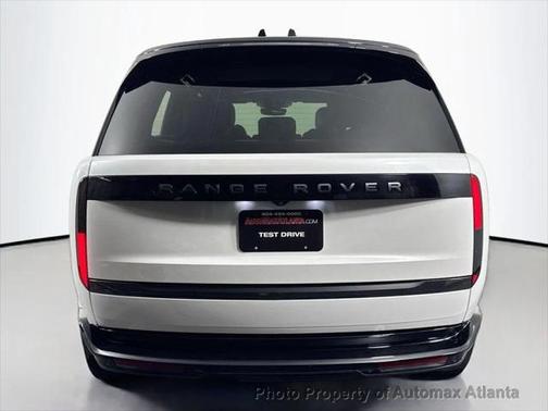 2024 Land Rover Range Rover P530 SE