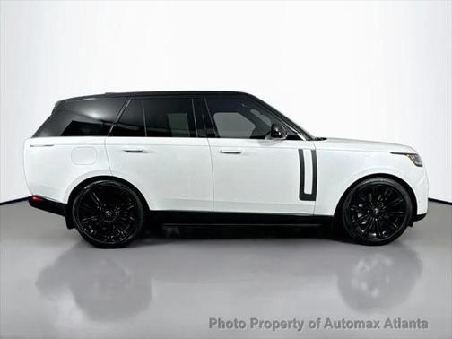 2024 Land Rover Range Rover P530 SE