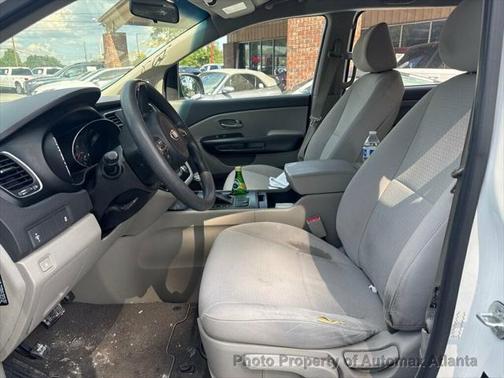 2017 Kia Sedona L