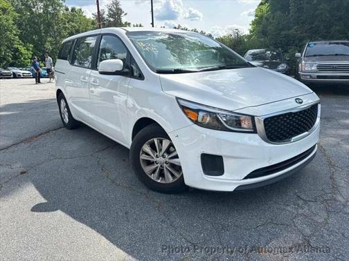2017 Kia Sedona L