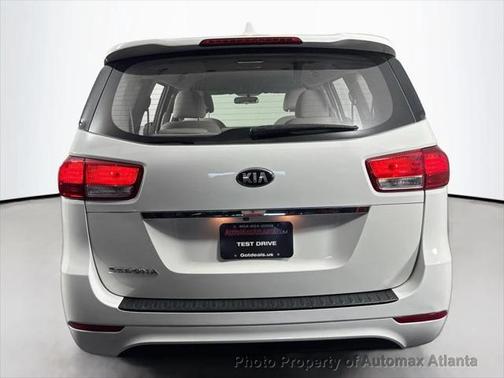 2017 Kia Sedona L