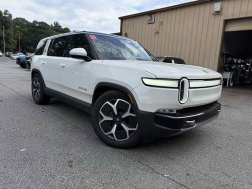 2024 Rivian R1S ADVENTURE