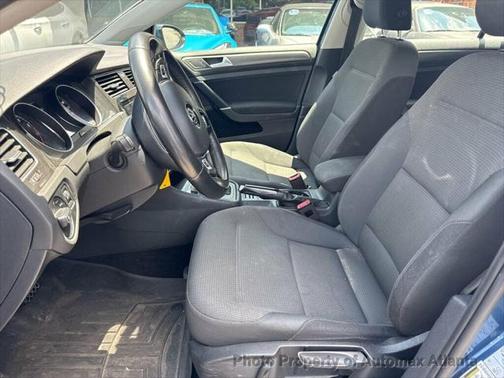 2019 Volkswagen Golf SportWagen TSI S