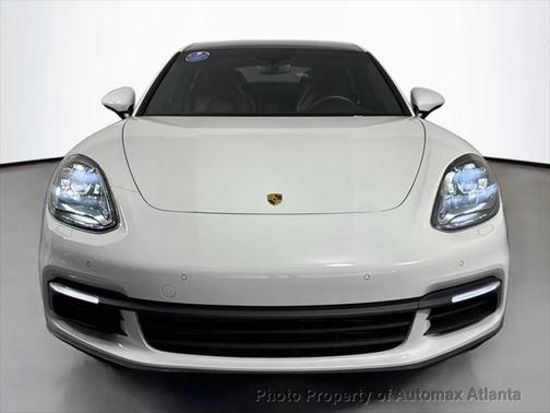 2018 Porsche Panamera 4