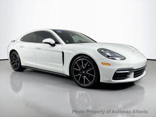 2018 Porsche Panamera 4