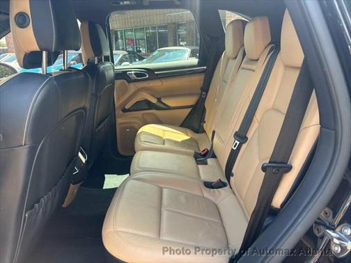 2012 Porsche Cayenne Base