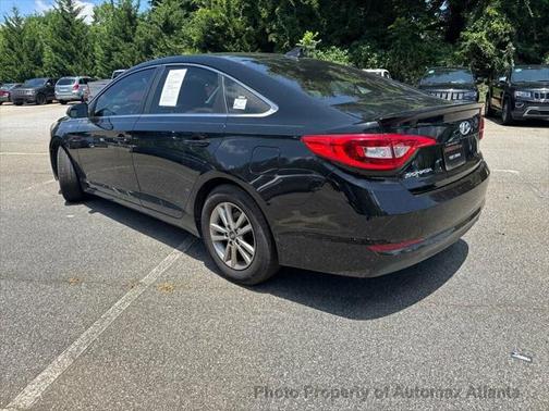 2017 Hyundai SONATA SE
