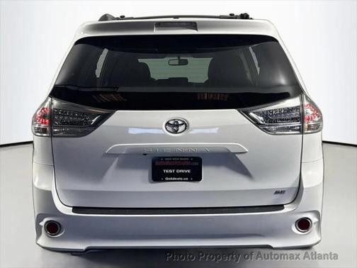2015 Toyota Sienna SE