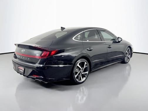 2022 Hyundai SONATA SEL Plus