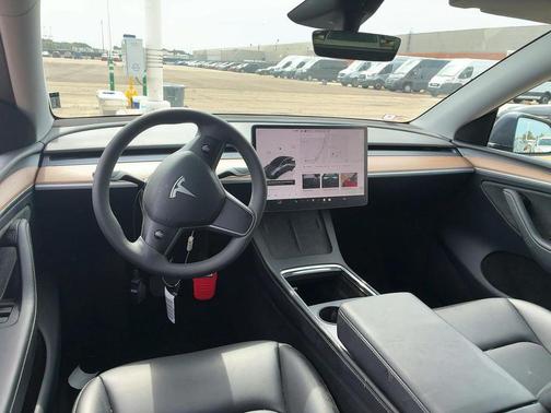 2023 Tesla Model Y Long Range Dual Motor All-Wheel Drive