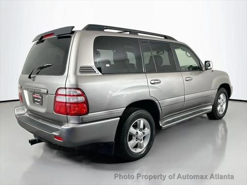 2004 Toyota Land Cruiser Base