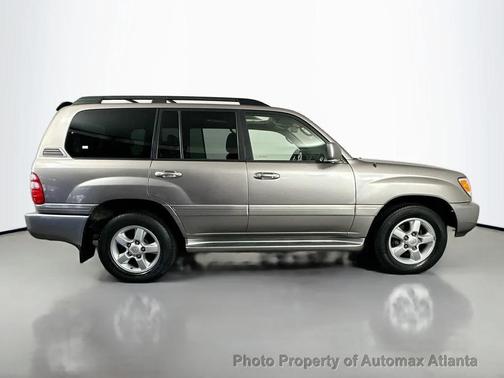 2004 Toyota Land Cruiser Base
