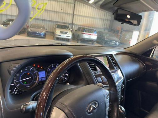 2019 INFINITI QX80 Luxe
