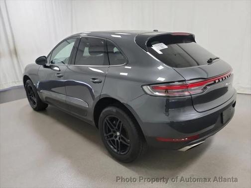 2021 Porsche Macan Base