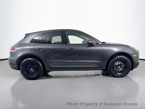 2021 Porsche Macan Base
