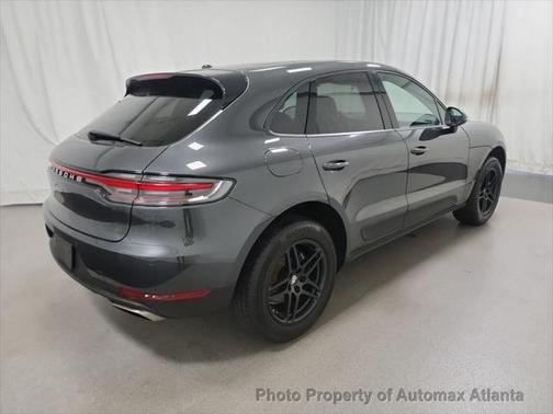 2021 Porsche Macan Base