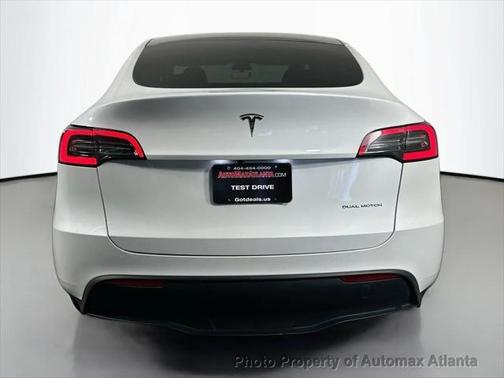 2023 Tesla Model Y Long Range Dual Motor All-Wheel Drive