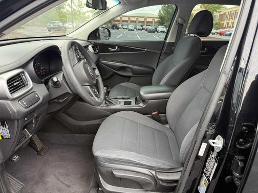 2016 Kia Sorento L