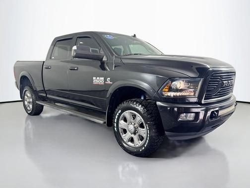 2018 RAM 2500 Laramie Crew Cab 4x4 6'4' Box